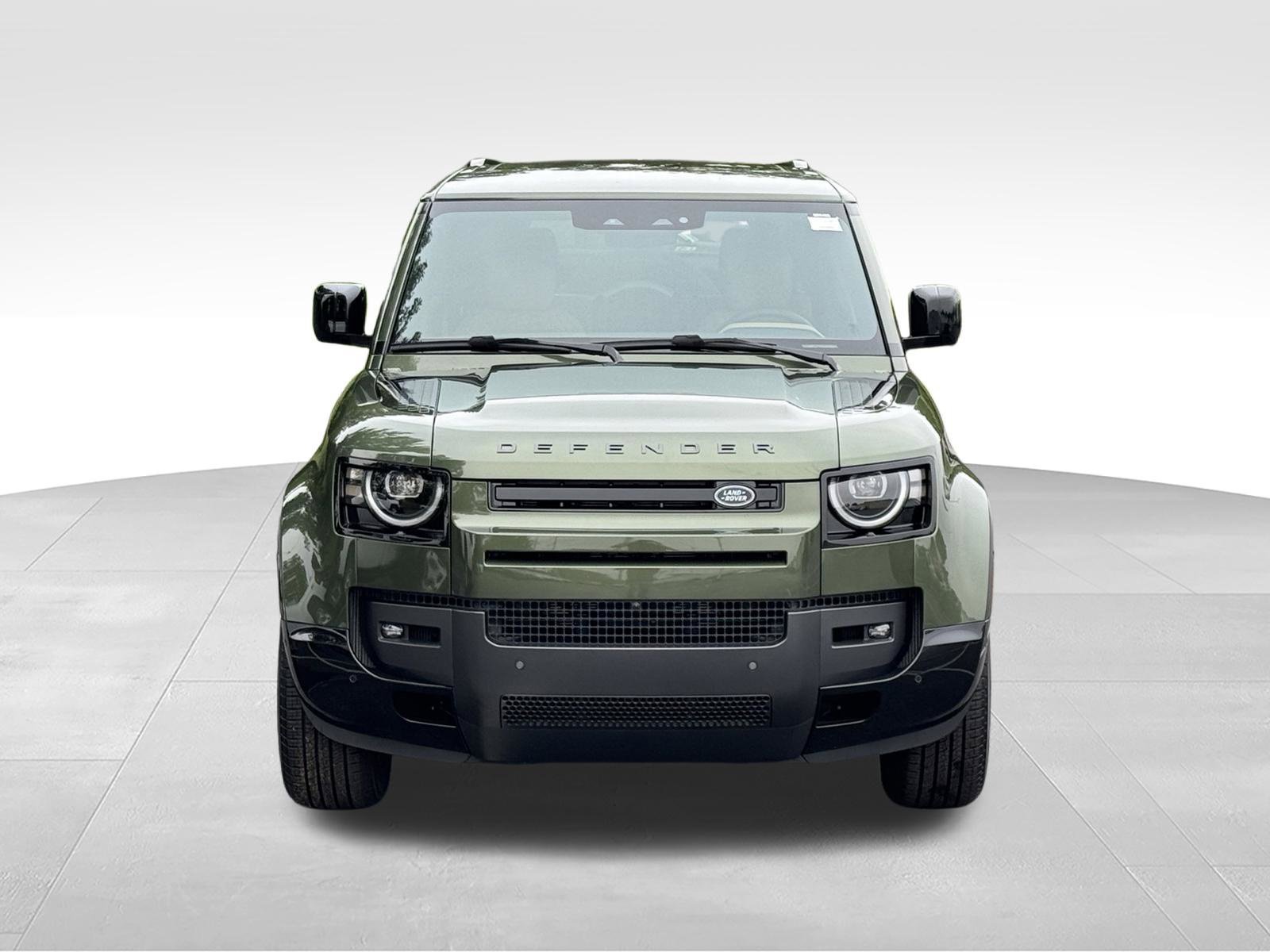 New 2026 Land Rover Defender 130 X-Dynamic SE AWD/4WD image 9