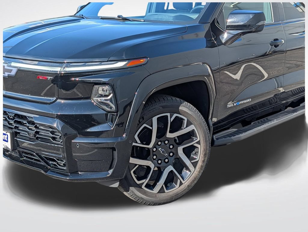 Used 2024 Chevrolet Silverado EV RST AWD/4WD image 27