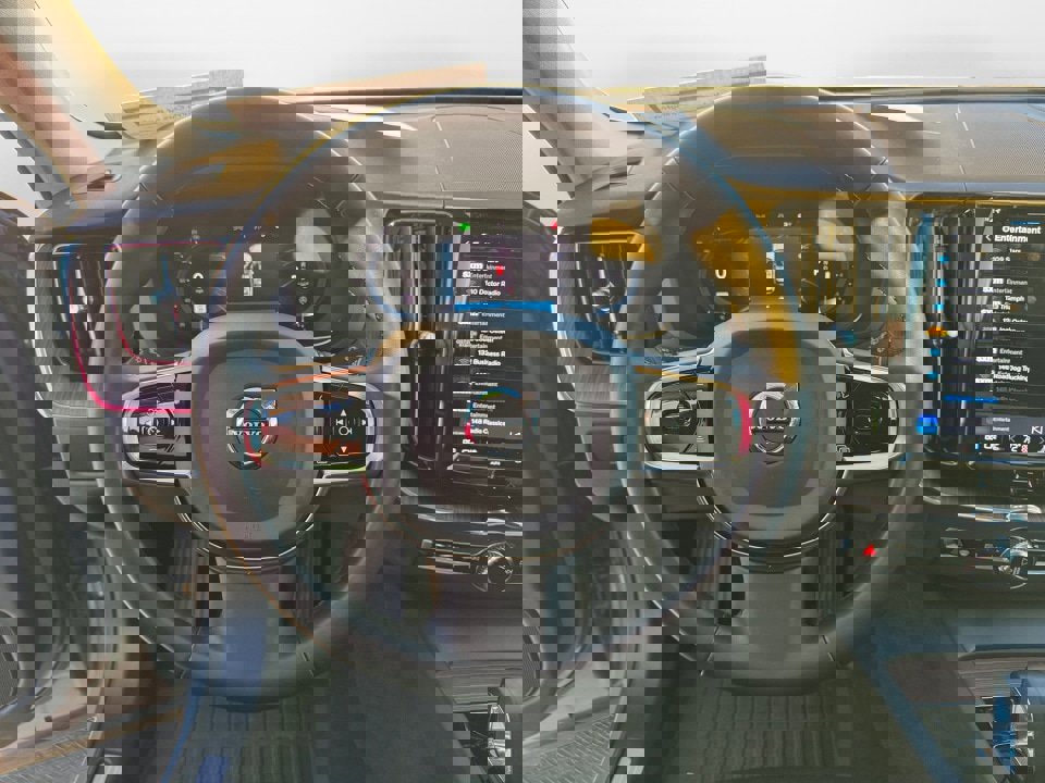 Certified 2024 Volvo XC60 B5 Plus w/ Climate Package image 10