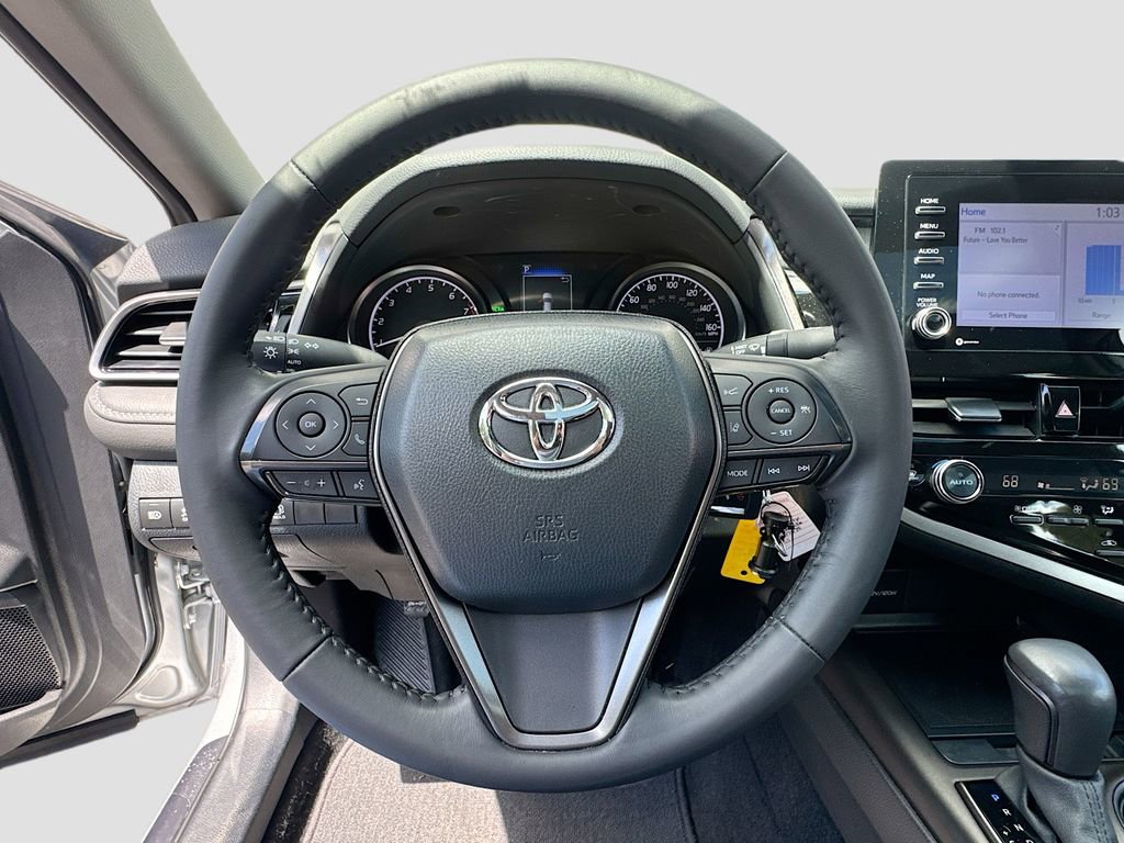 Used 2024 Toyota Camry SE FWD image 9