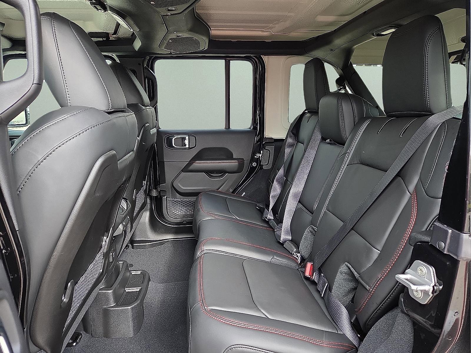 New 2026 Jeep Wrangler Unlimited Rubicon w/ Safety Group image 7