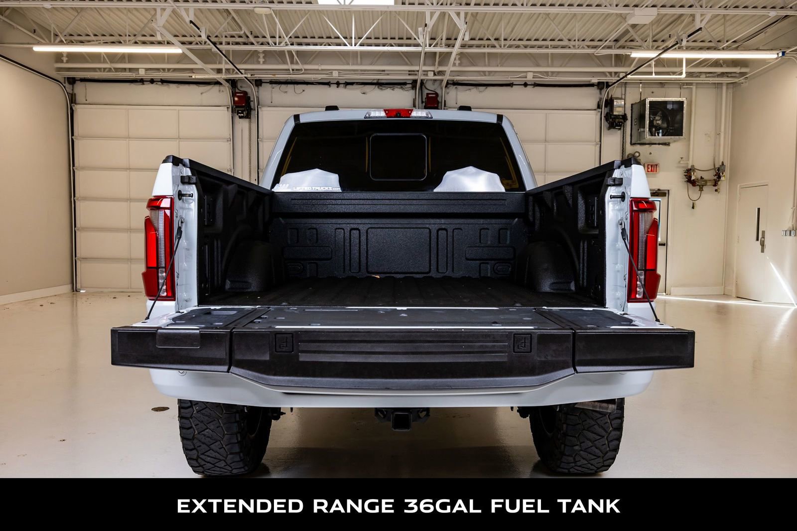 Used 2024 Ford F150 Platinum w/ FX4 Off-Road Package AWD/4WD image 8