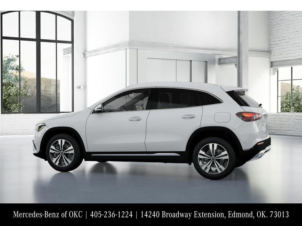 Used 2025 Mercedes-Benz GLA 250 image 32