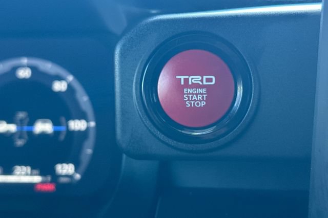 Certified 2025 Toyota Tacoma TRD Off-Road AWD/4WD image 26