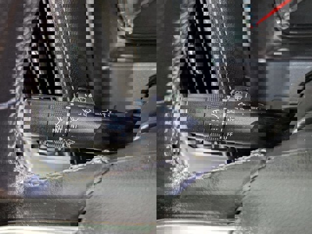 Used 2018 GMC Sierra 2500 SLT w/ Snow Plow Prep Package image 31