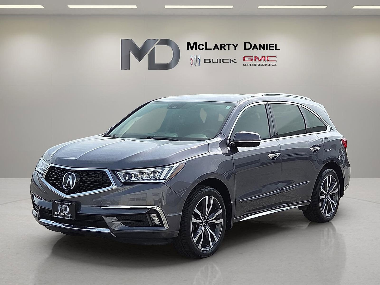 Used 2020 Acura MDX SH-AWD w/ Advance Package image 2