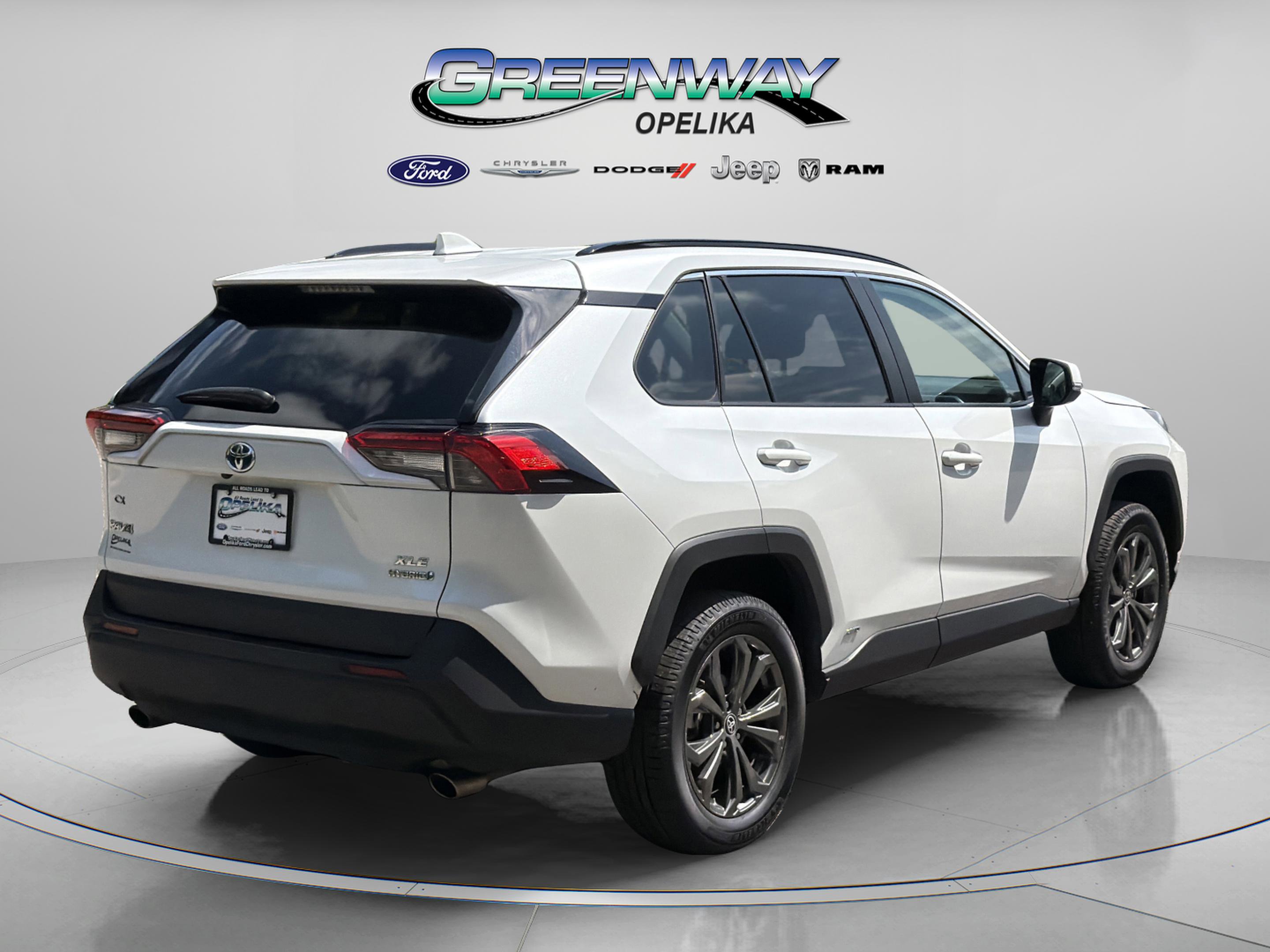 Used 2024 Toyota RAV4 XLE Premium w/ Weather Package AWD/4WD image 7