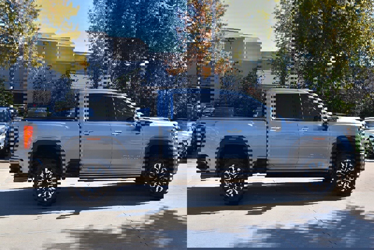 Used 2024 GMC Sierra 2500 Denali Ultimate image 6