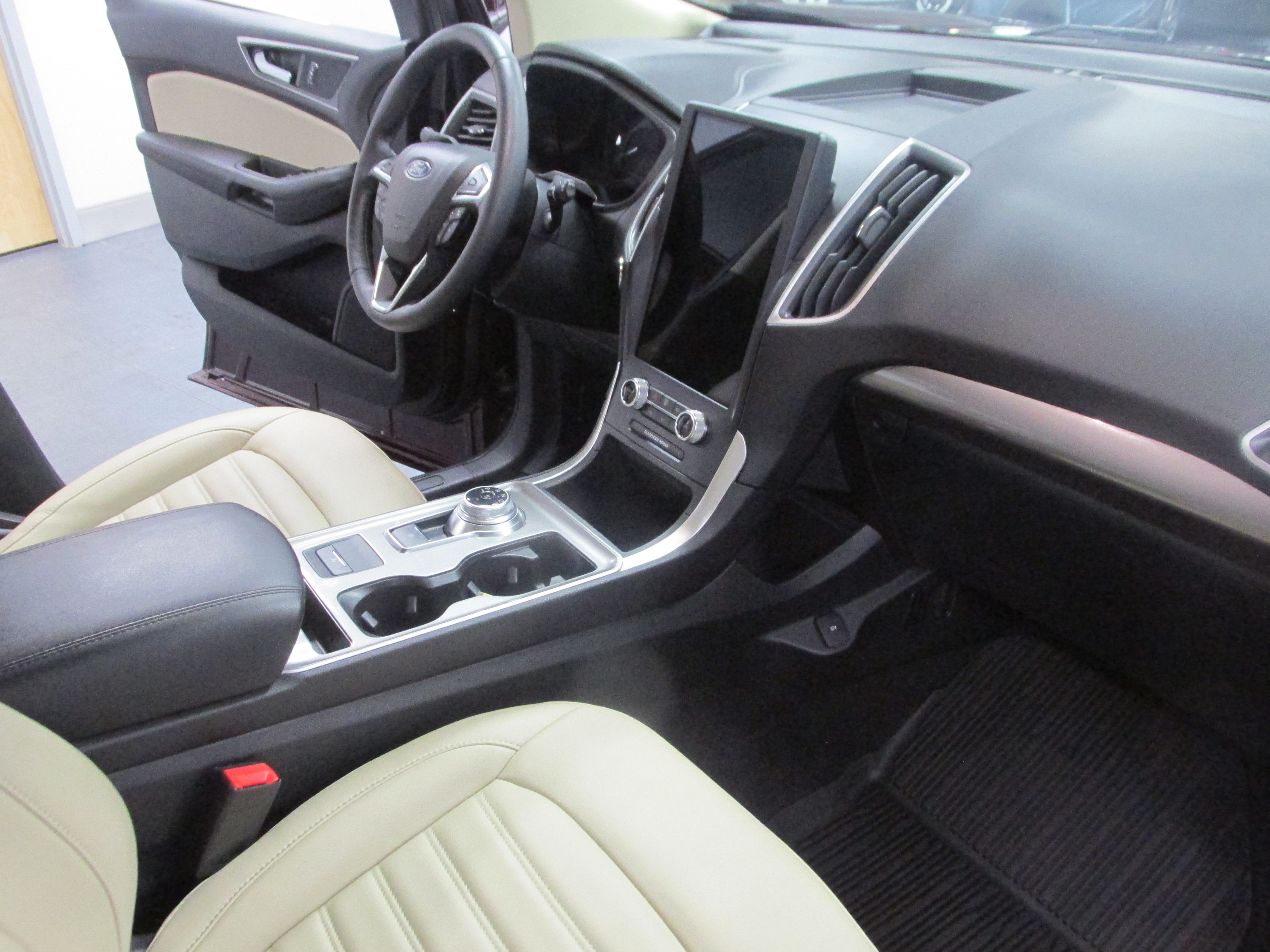 Used 2023 Ford Edge SEL w/ Convenience Package AWD/4WD image 23