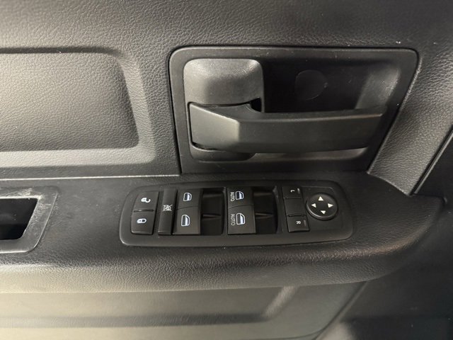 Used 2016 RAM 1500 ST w/ SXT Appearance Group image 8