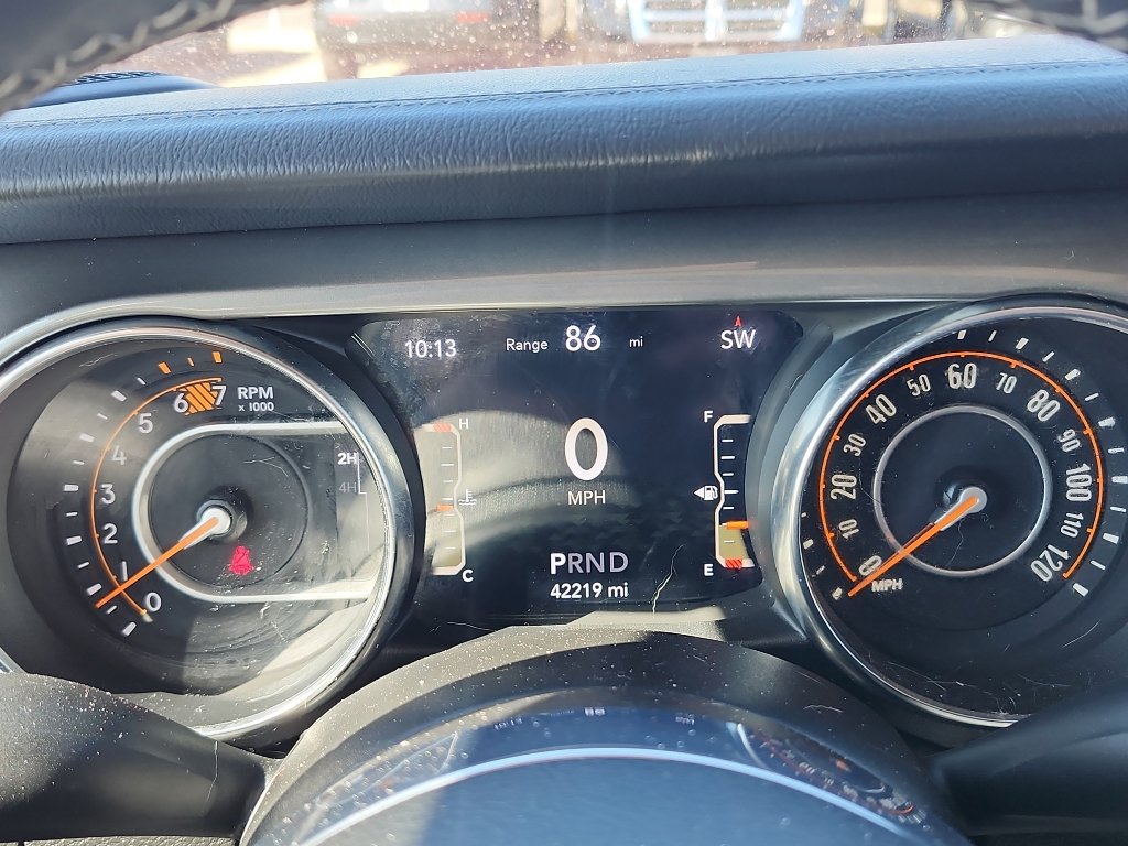 Used 2023 Jeep Wrangler Sahara AWD/4WD image 23