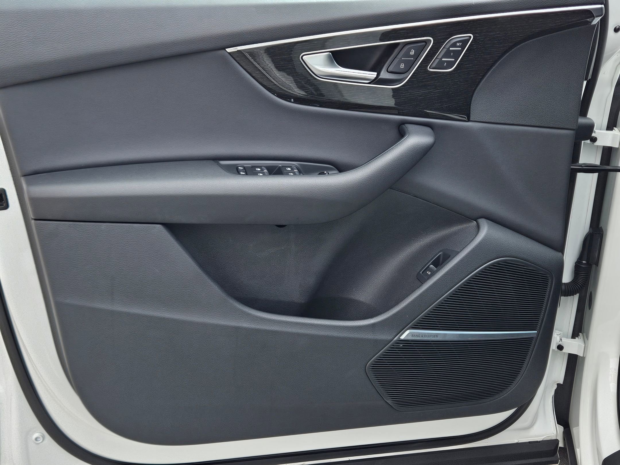 Used 2022 Audi Q7 Premium Plus image 18