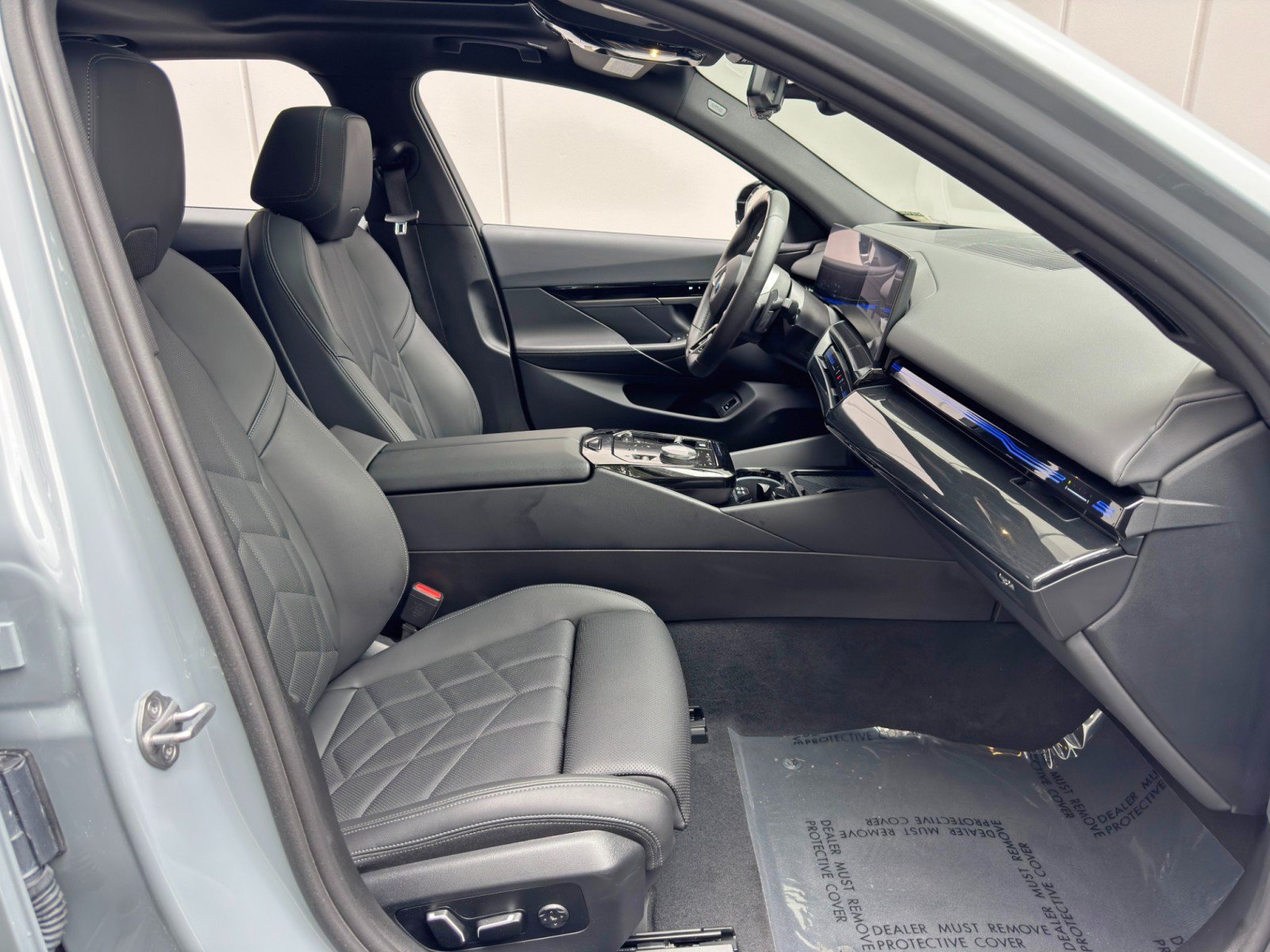 Used 2024 BMW 530i w/ M Sport Package RWD image 16