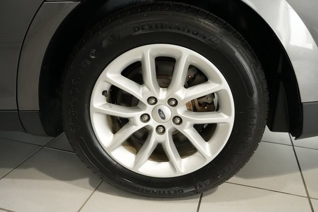 Used 2014 Ford Taurus SE FWD image 9