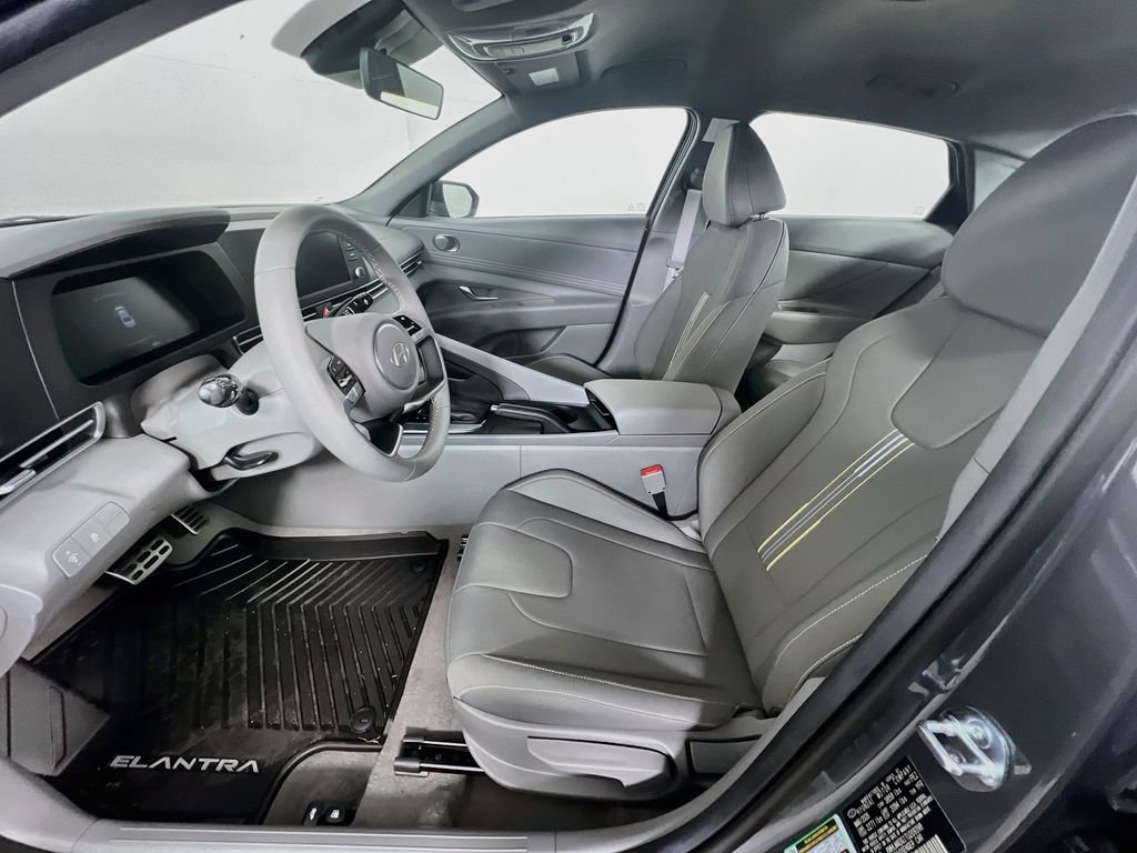 New 2026 Hyundai Elantra Sport FWD image 17