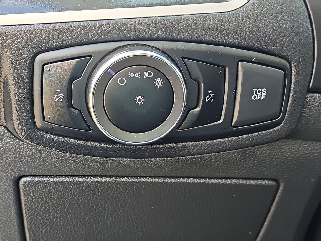 Certified 2024 Ford Edge SEL image 25