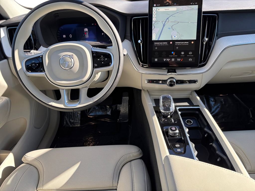 New 2026 Volvo XC60 B5 Ultra w/ Protection Package Premier image 8