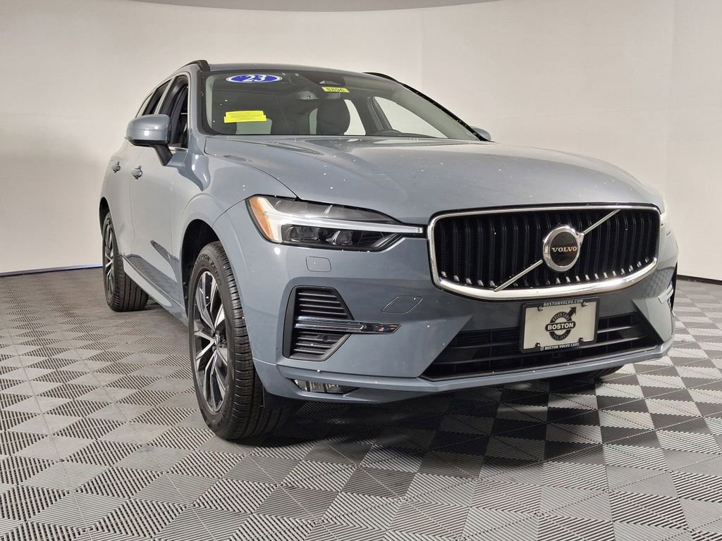 Certified 2023 Volvo XC60 B5 Core AWD/4WD image 2