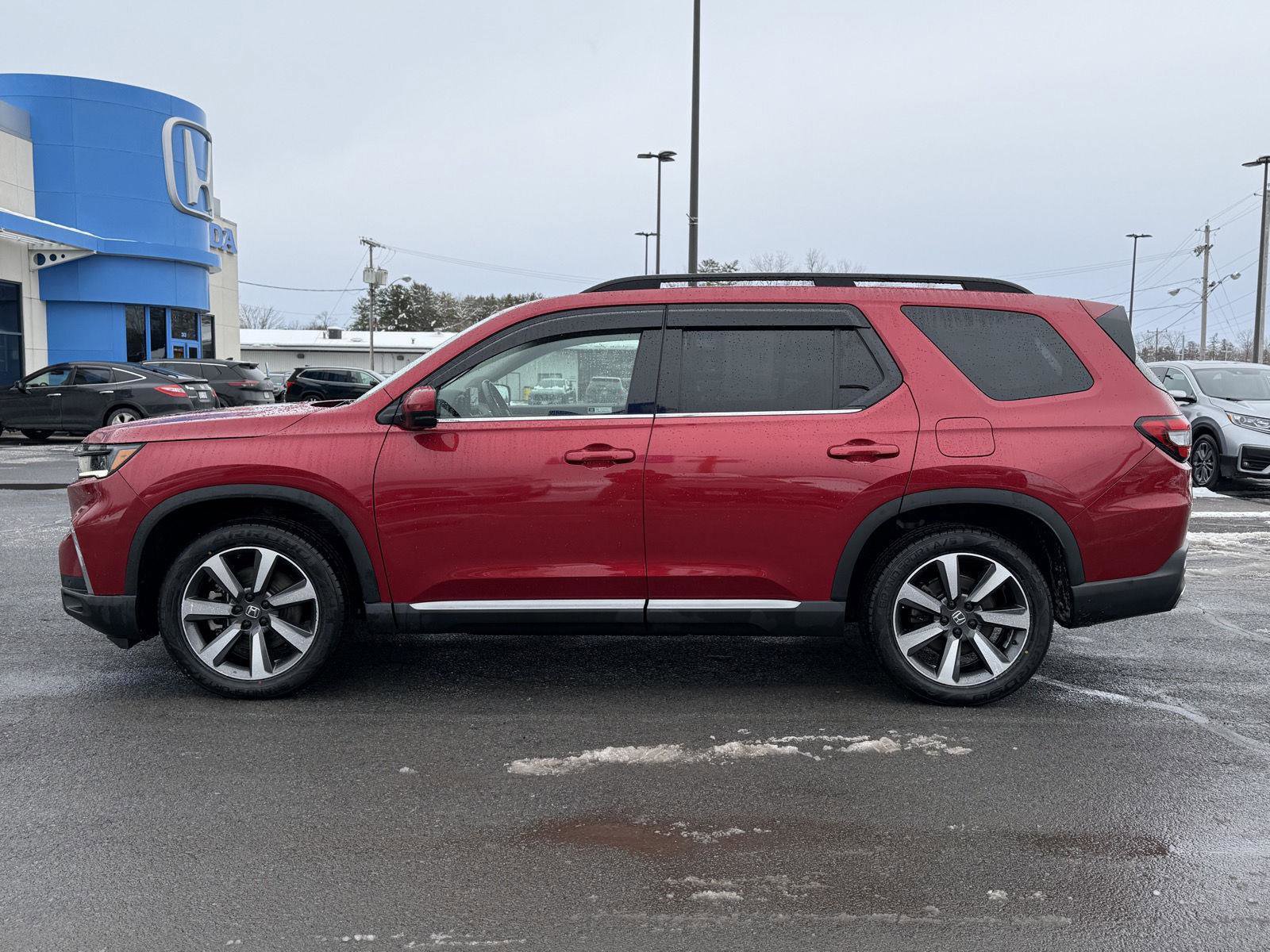 Used 2023 Honda Pilot Elite image 8