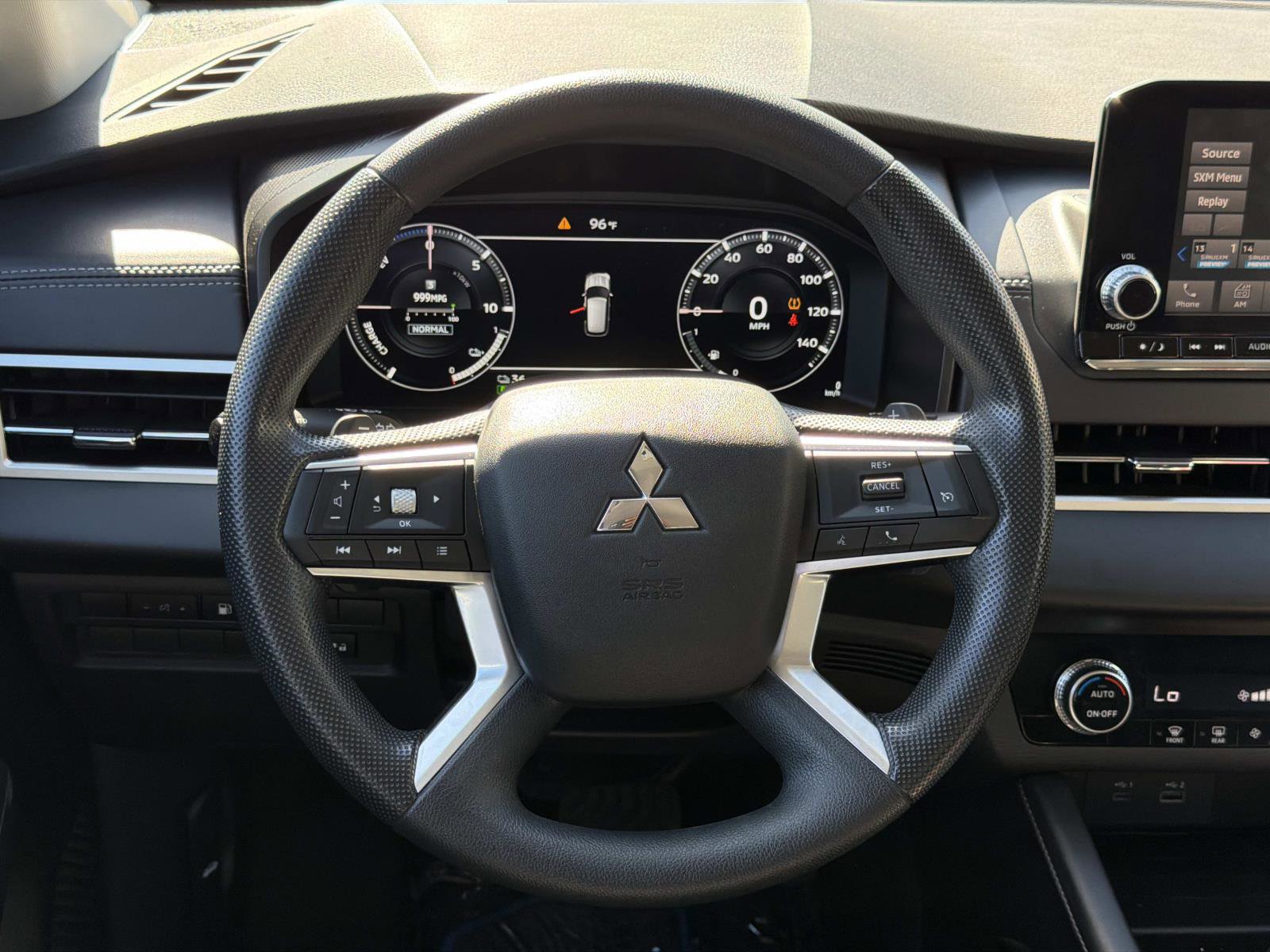 Used 2023 Mitsubishi Outlander ES image 8