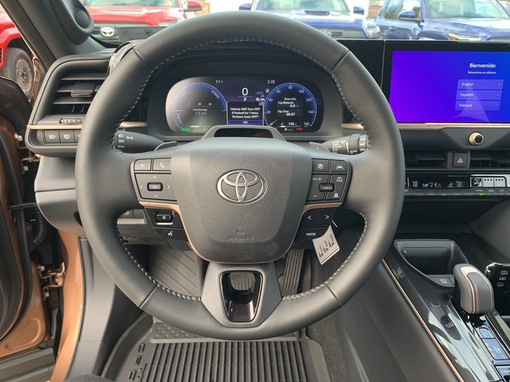 New 2025 Toyota Crown Signia image 25