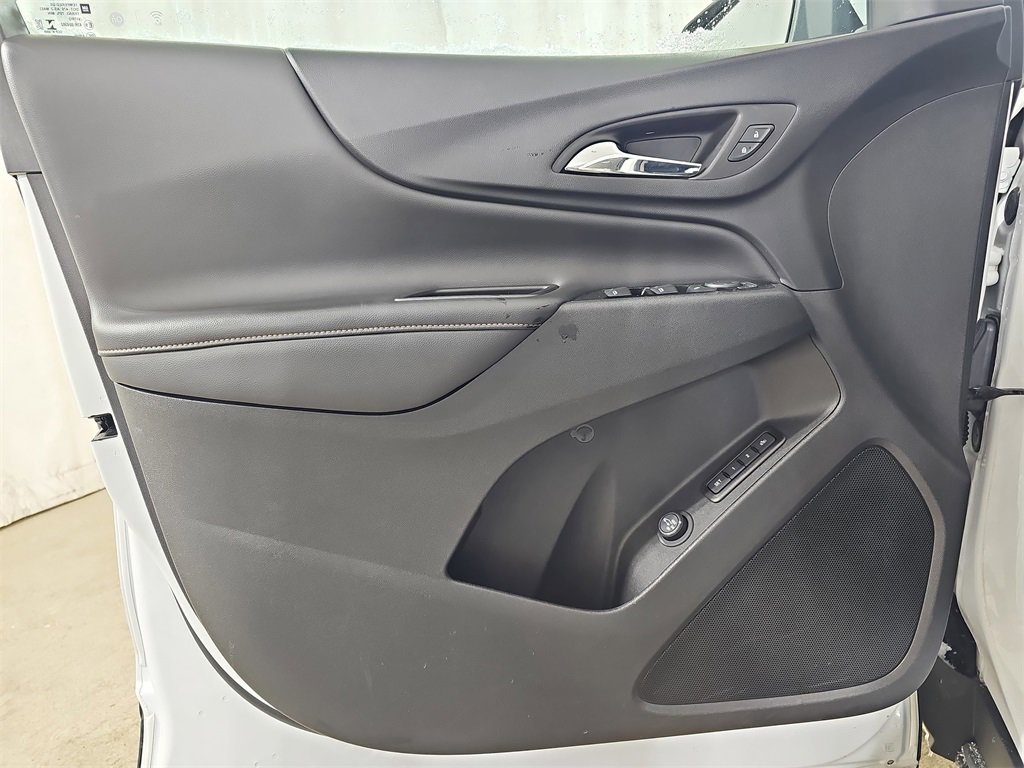 Used 2022 Chevrolet Equinox Premier image 35