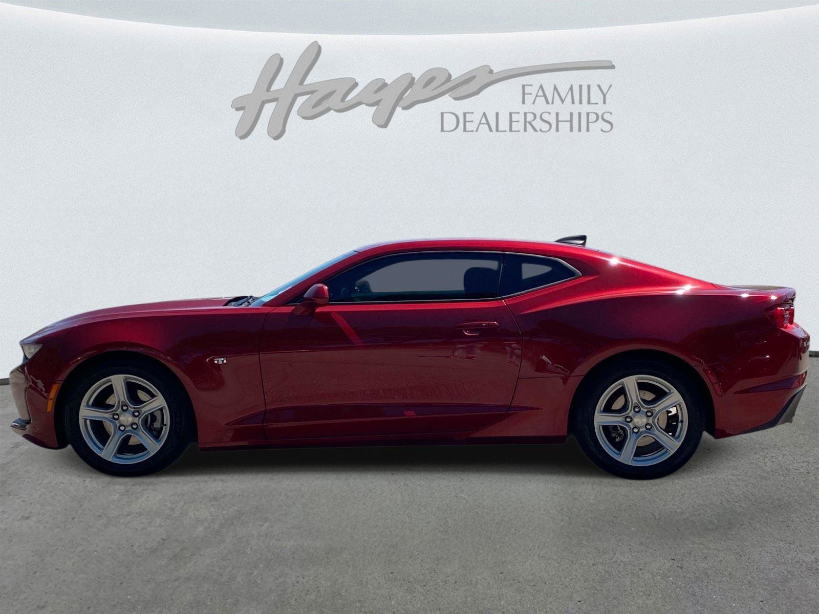 Used 2020 Chevrolet Camaro LT RWD image 6