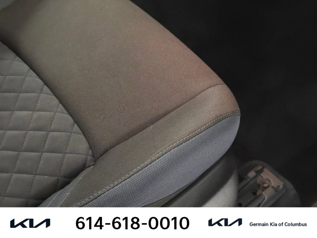 Used 2020 Toyota C-HR XLE image 27