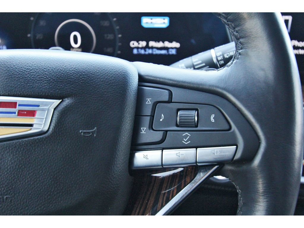 Certified 2024 Cadillac Escalade ESV Premium Luxury image 17