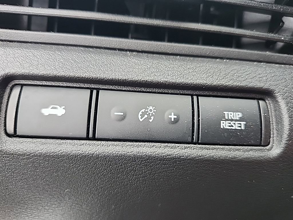Used 2023 Nissan Altima 2.5 SV FWD image 25