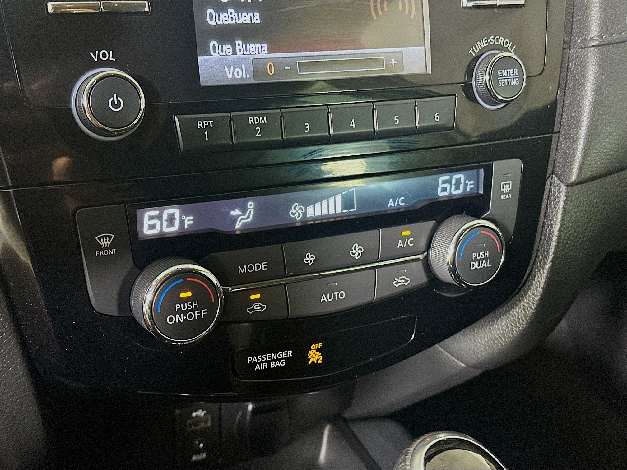 Used 2017 Nissan Rogue SV image 23