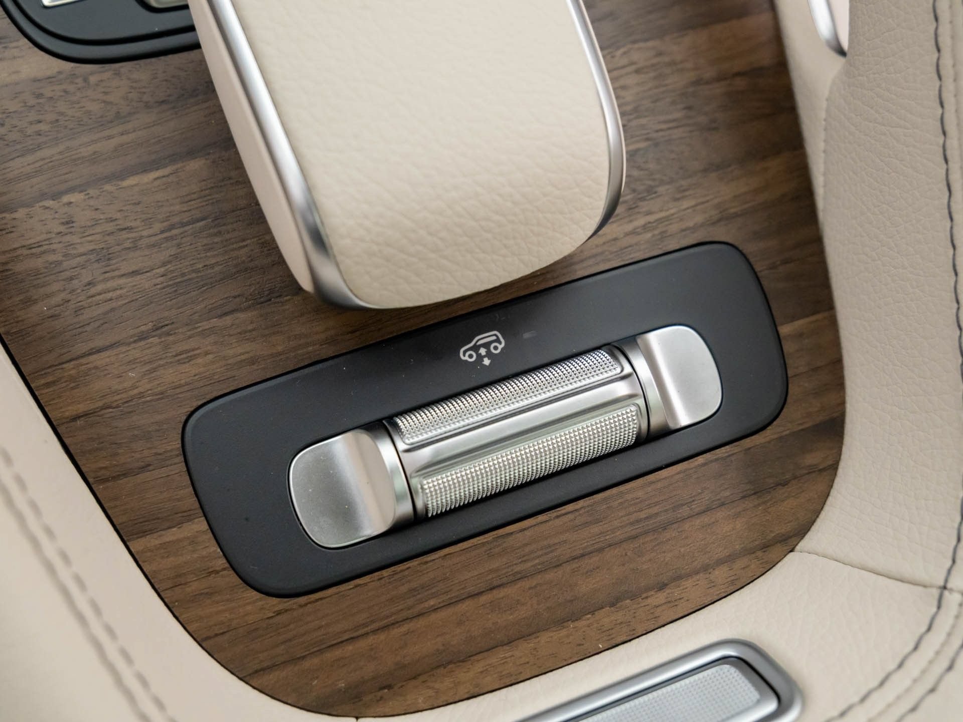 New 2026 Mercedes-Benz GLS 450 4MATIC image 29