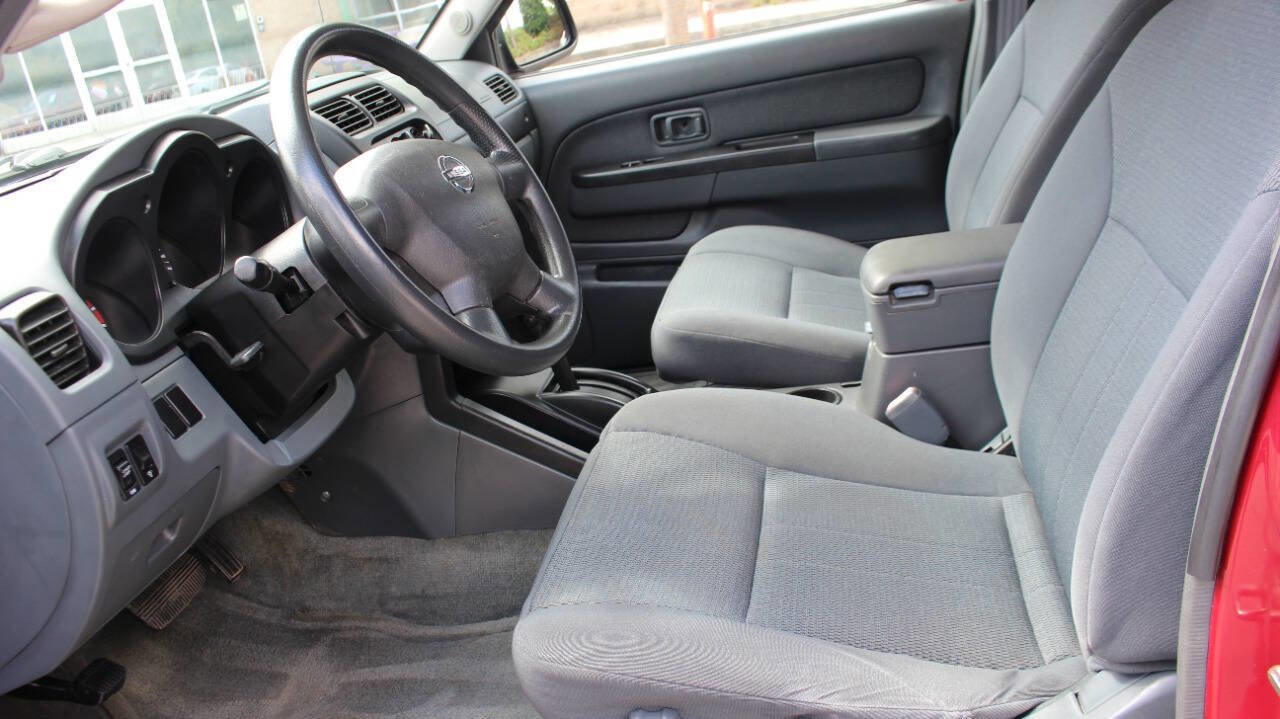 Used 2003 Nissan Frontier XE image 26