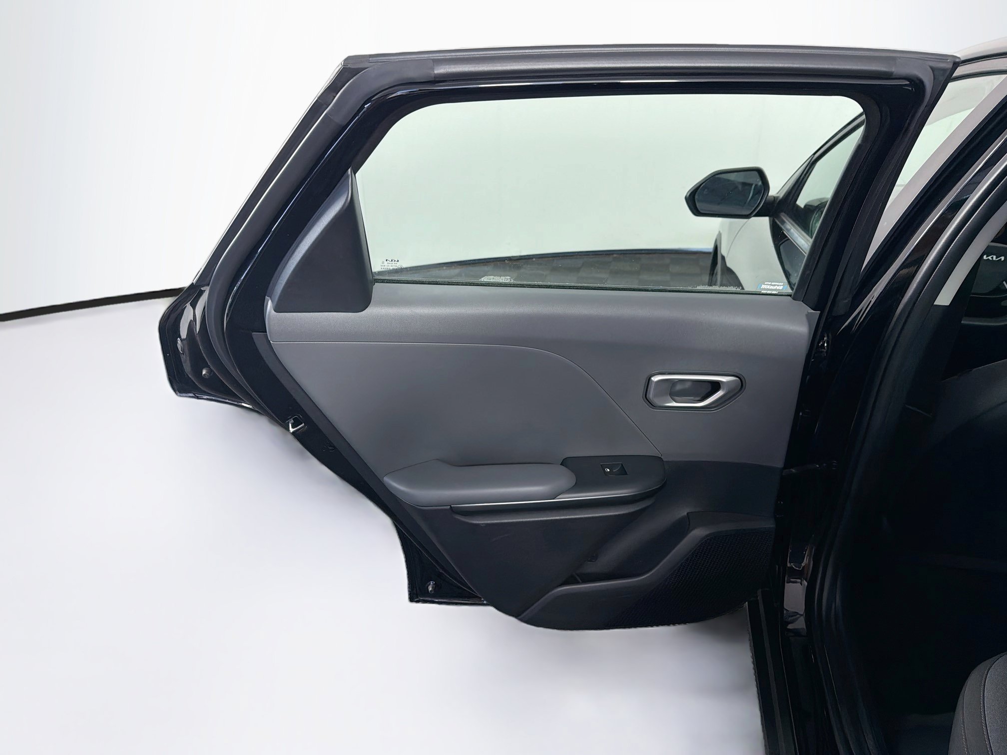 Used 2025 Kia K4 FWD image 27