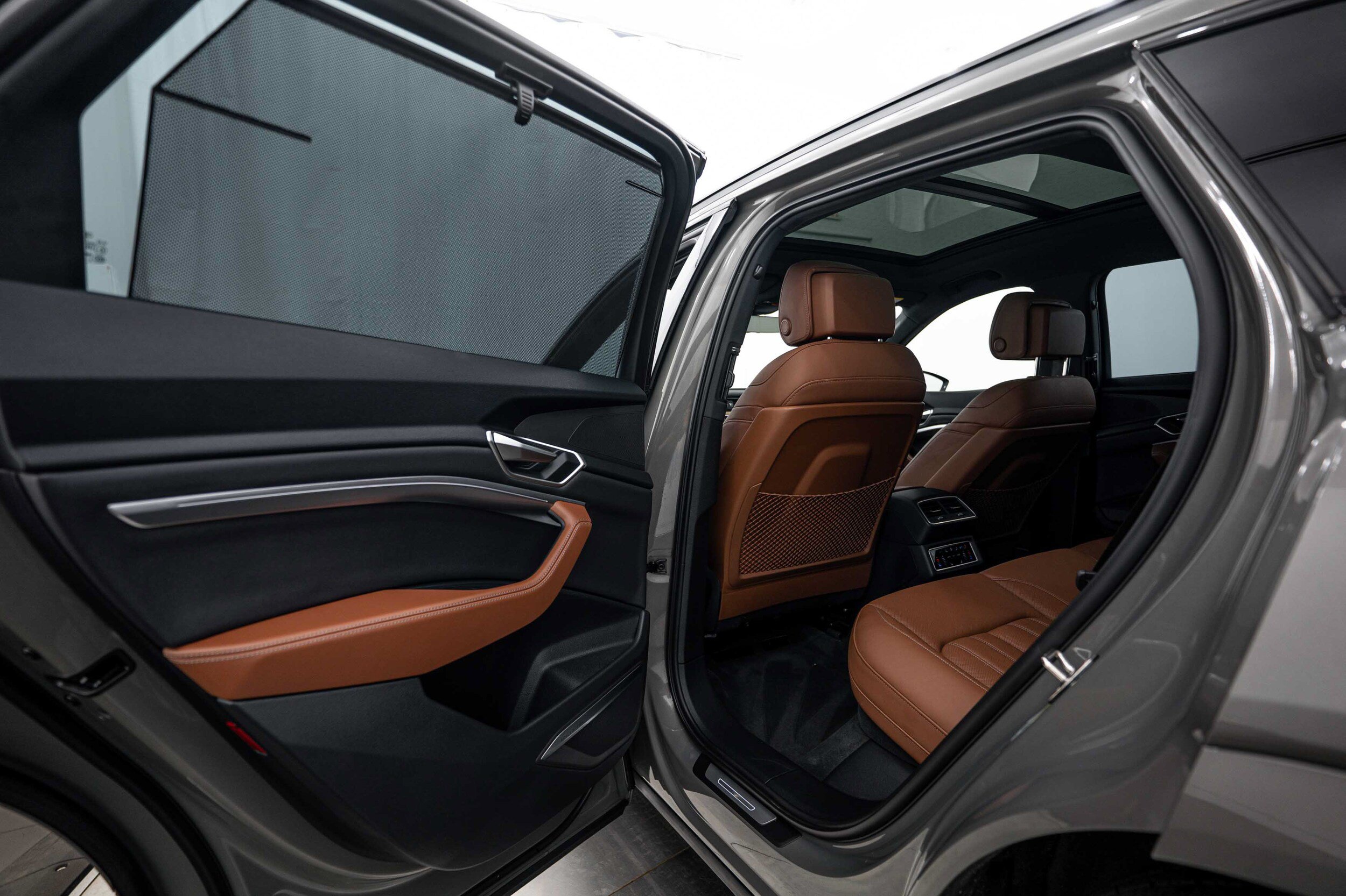 Certified 2024 Audi Q8 e-tron Prestige AWD/4WD image 18