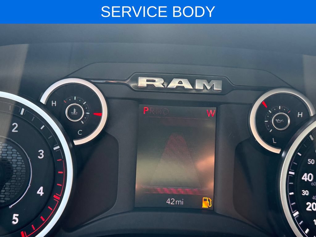 New 2026 RAM 2500 Tradesman AWD/4WD image 16