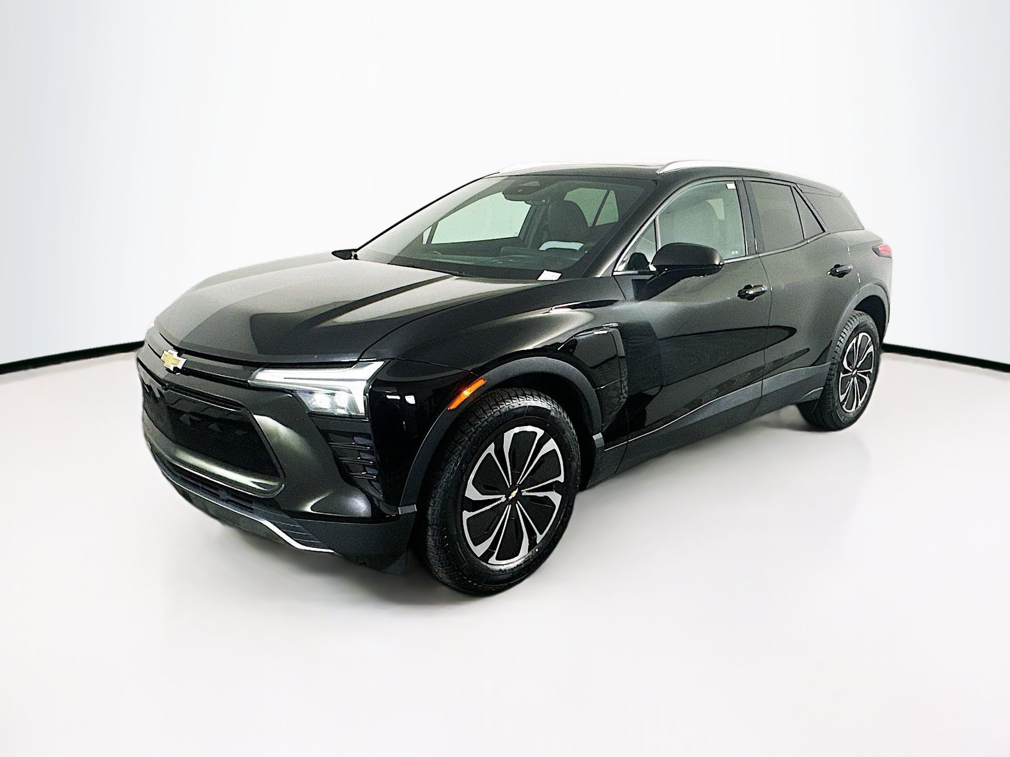 Used 2024 Chevrolet Blazer EV LT AWD/4WD image 3