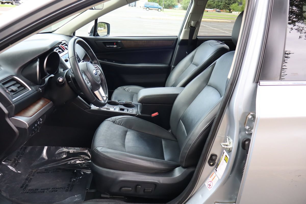 Used 2017 Subaru Outback 3.6R Limited AWD/4WD image 19