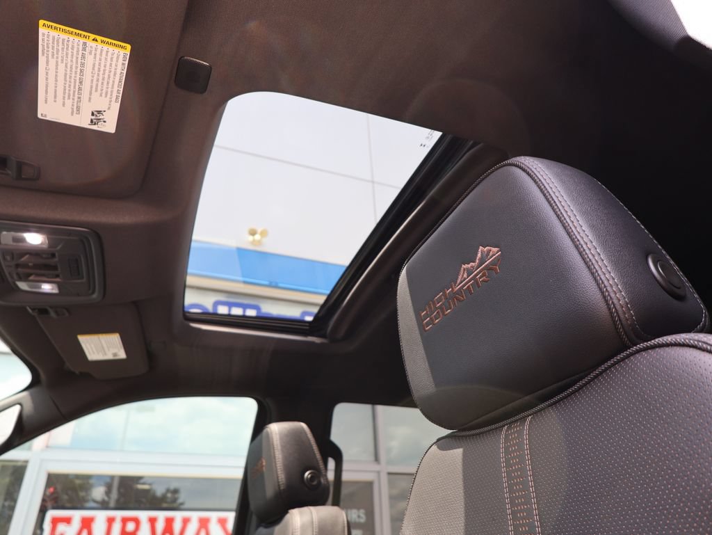 Used 2025 Chevrolet Silverado 1500 High Country w/ Midnight Edition AWD/4WD image 25