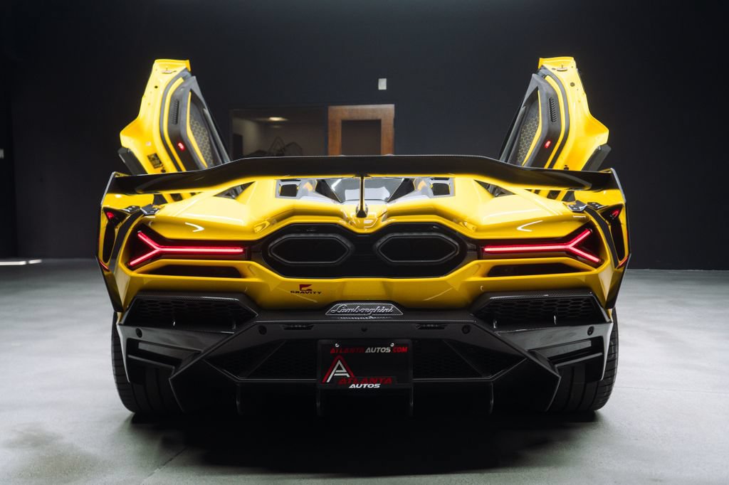 Used 2024 Lamborghini Revuelto AWD/4WD image 24