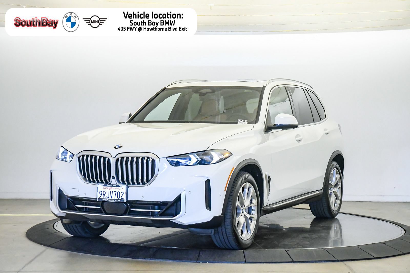 Certified 2024 BMW X5 xDrive40i w/ Parking Assistance Package AWD/4WD image 1
