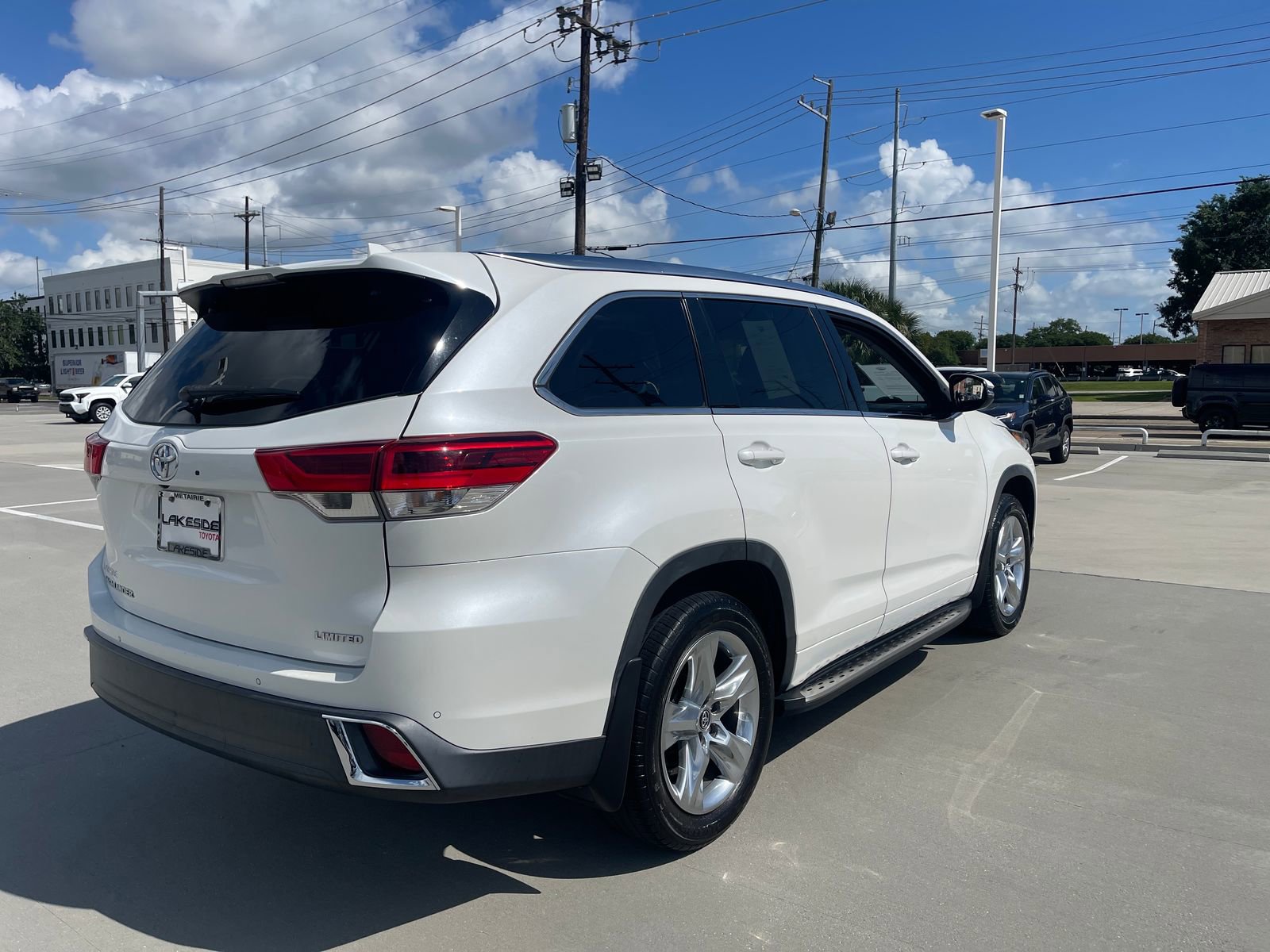 Used 2019 Toyota Highlander Limited FWD image 5