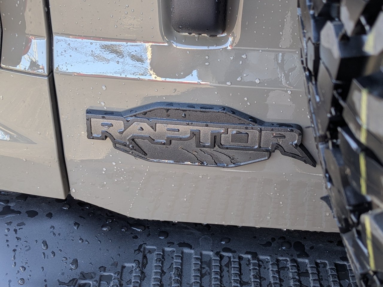 New 2025 Ford Bronco Raptor AWD/4WD image 12