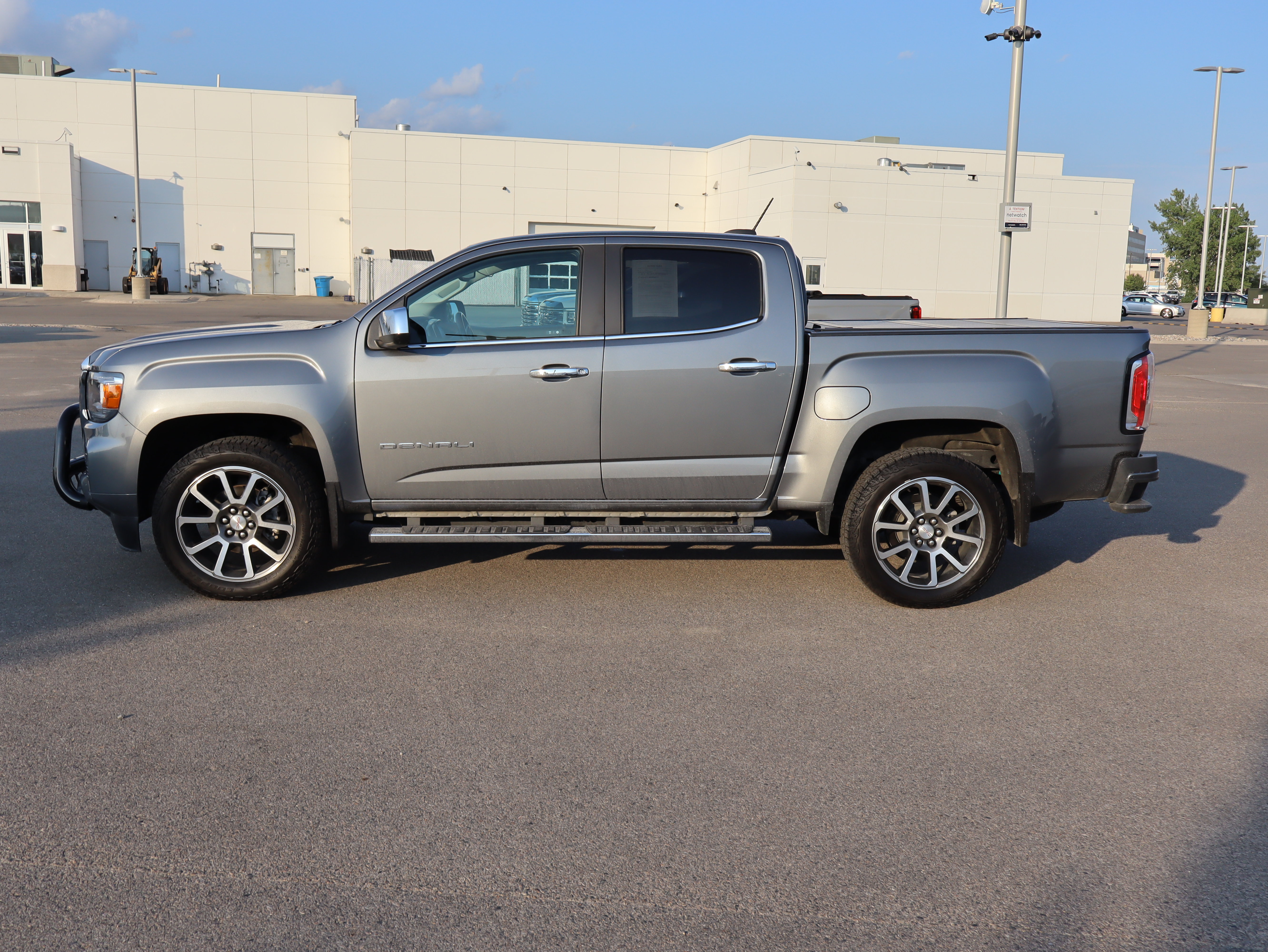 Used 2021 GMC Canyon Denali AWD/4WD image 4