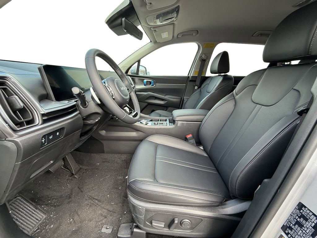 New 2025 Kia Sorento EX image 9