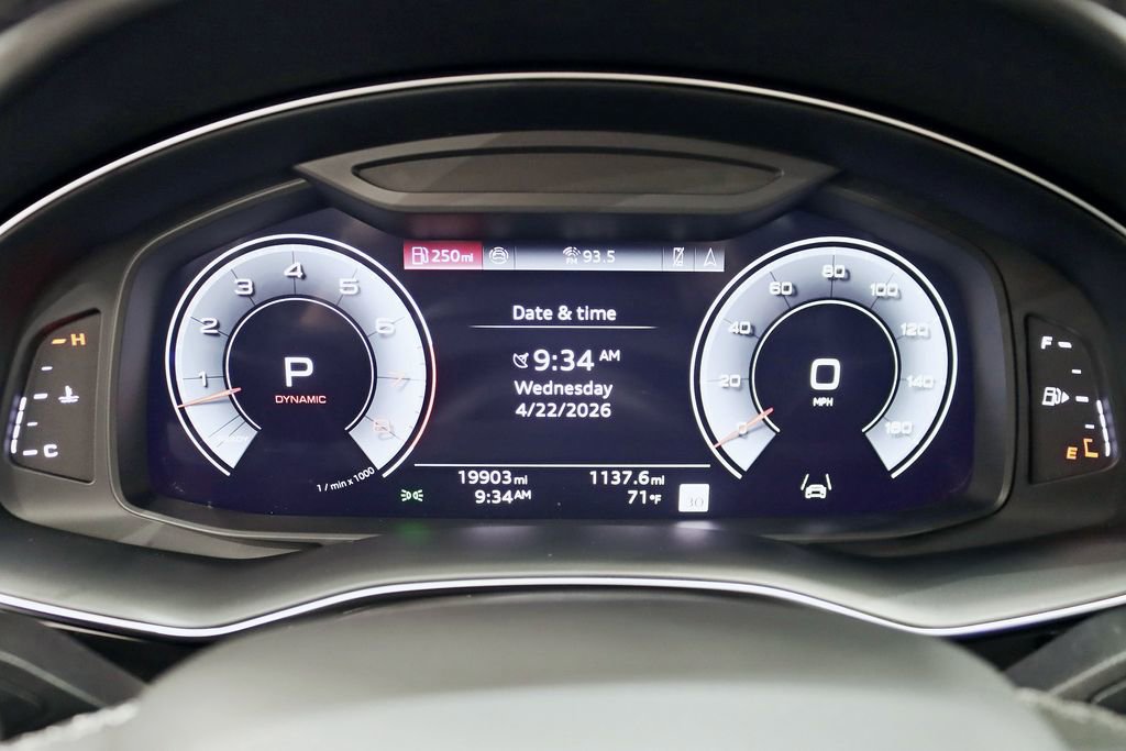 Used 2025 Audi Q8 Prestige AWD/4WD image 18