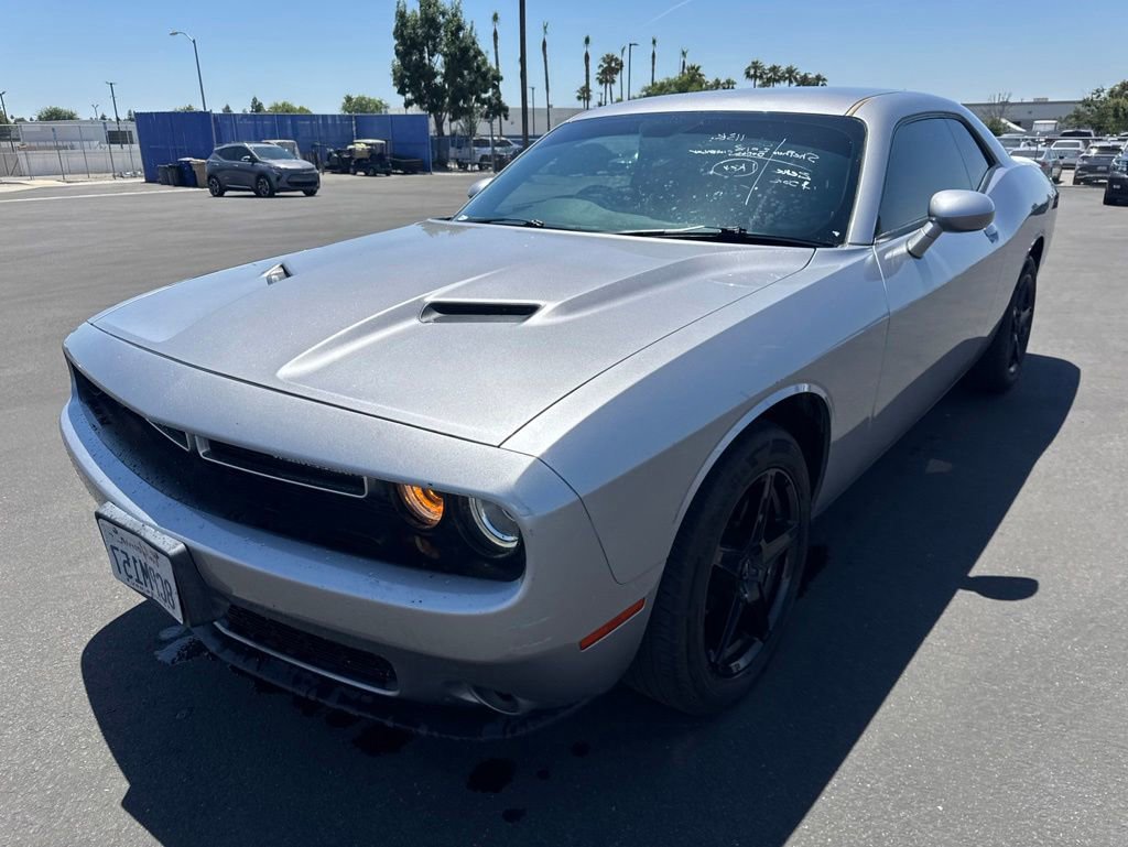 Used 2018 Dodge Challenger SXT RWD image 4
