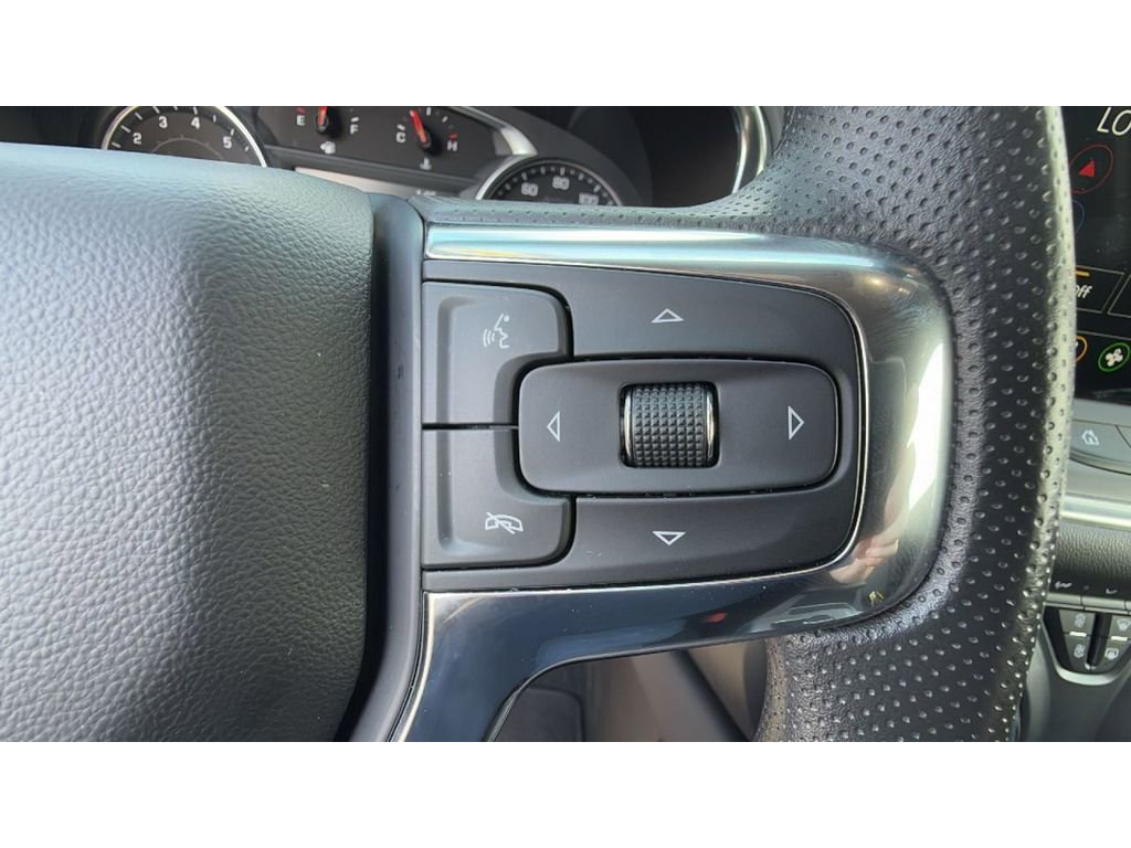 Used 2025 Chevrolet Blazer LT image 25