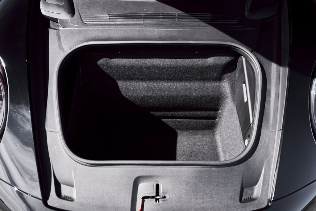 Used 2022 Porsche 911 Carrera 4 GTS w/ Premium Package image 19