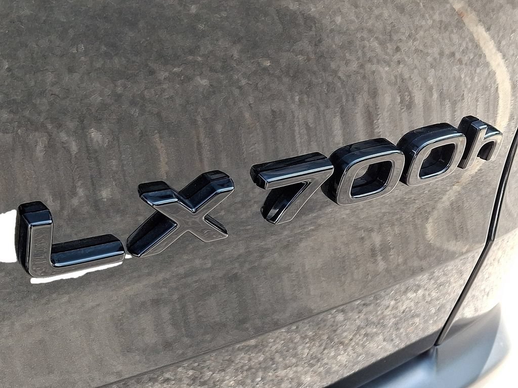 Used 2026 Lexus LX 700h Luxury w/ Accessory Package (Z1) AWD/4WD image 31